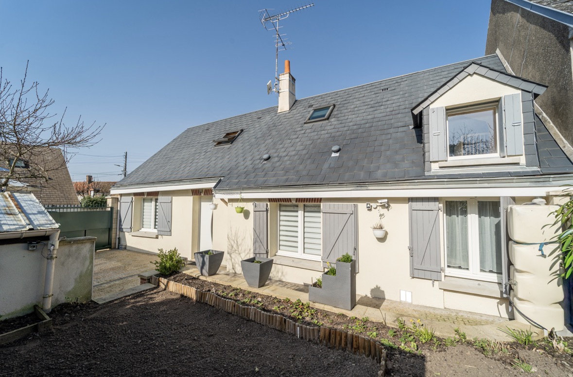 Maison à vendre 5 pièces avec terrasse à Saint jean de Braye