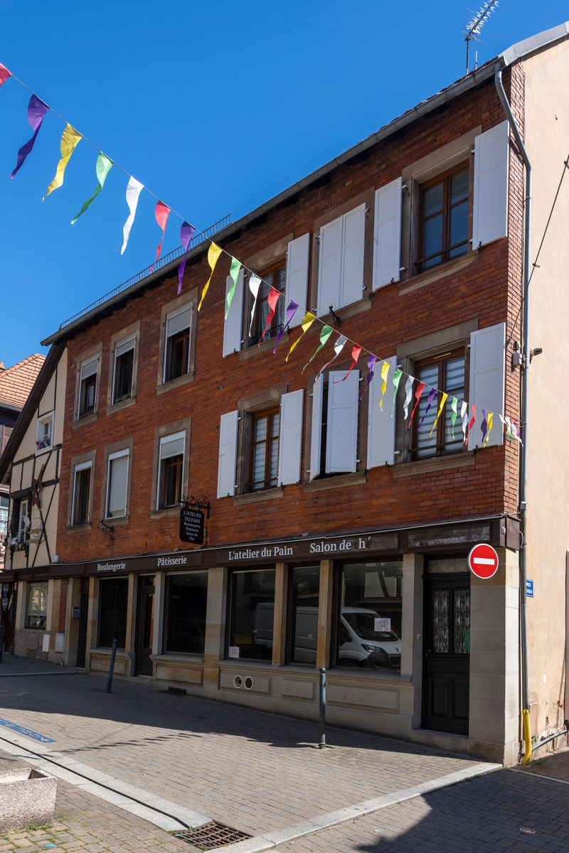 Local commercial polyvalent de 165 m2 à Bouxwiller